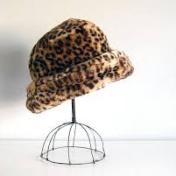 leopard print bucket hat fur